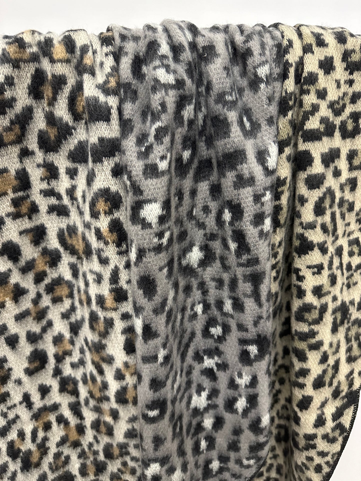 3-Eck Schal Flauschi Leo