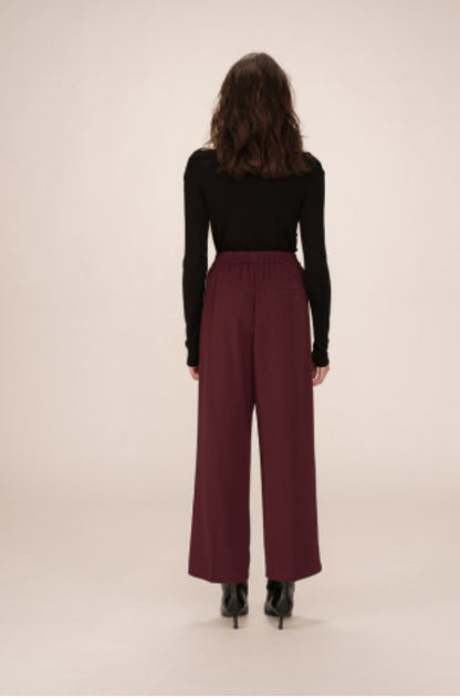 Hose Noblesse GM