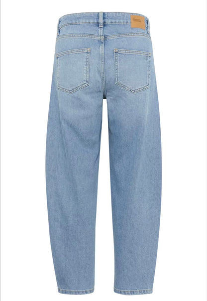Loose Barrel Jeans