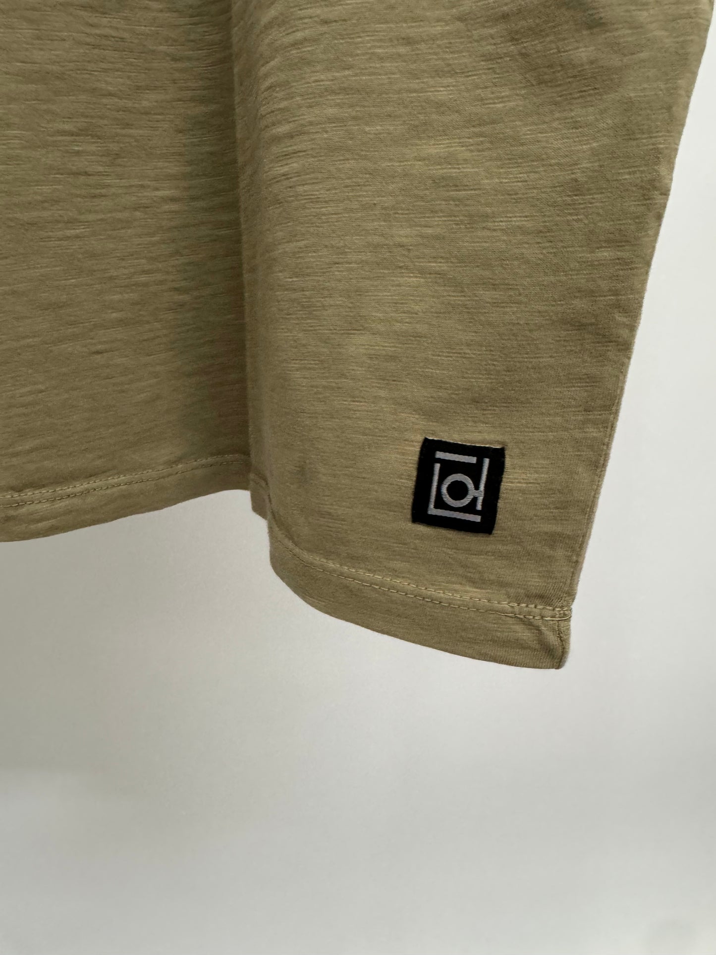 Oversized V-Shirt